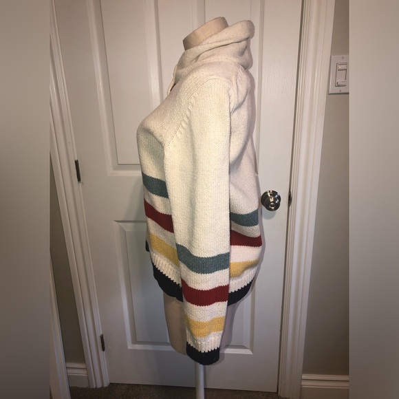 Unique L.L. Bean Cream Striped Shawl Neck Sweater  HBC Hudsons Bay style - Picture 4 of 5